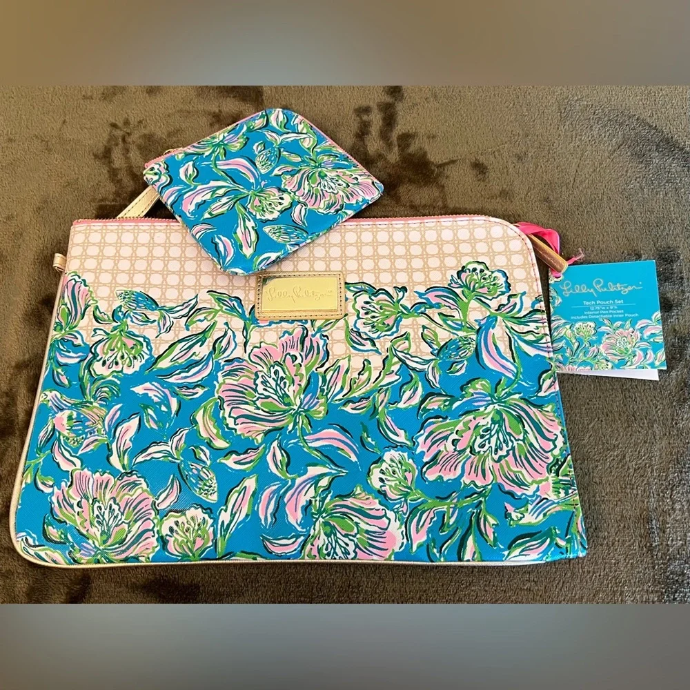 NWT Lilly Pulitzer Tech Pouch 2 Piece Set - Cumulus Blue Chick Magnet